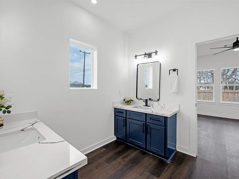7440 Avenue E — Photo 31