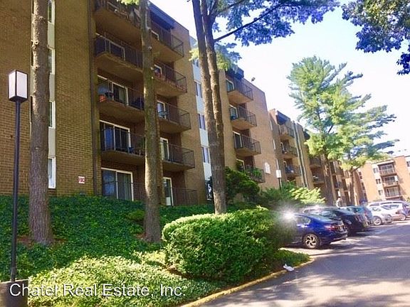 2nd image of 60 S Van Dorn St APT 305