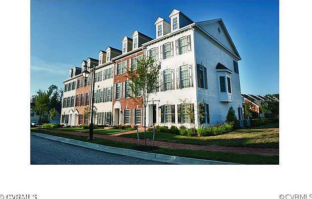 1st image of 1008 Hyde Ln #X-1