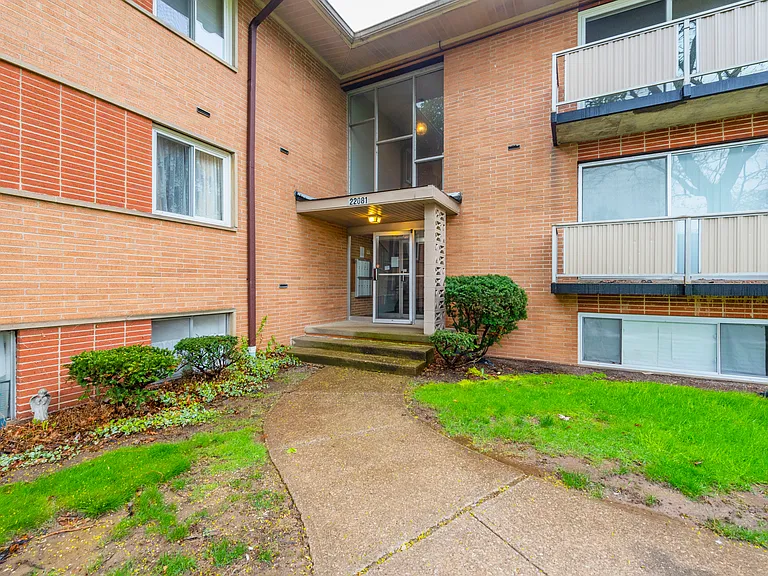 22081 River Oaks Dr #B8 — Photo 23