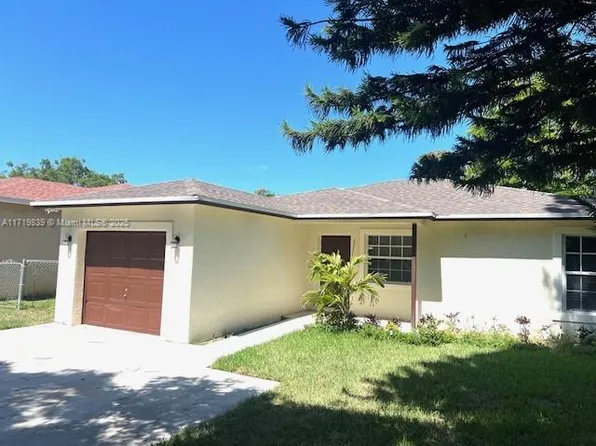 1574 NW 7th Ln, Pompano Beach, FL 33060