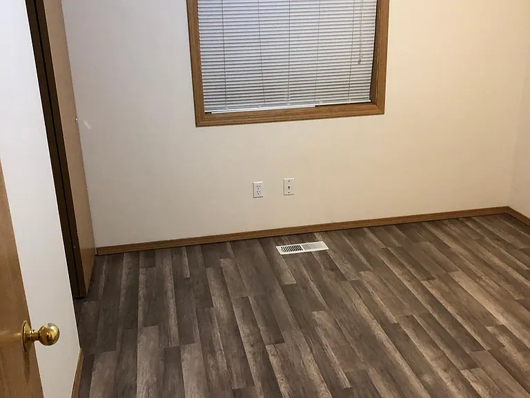 2912 NE Delancey Ct — Photo 8