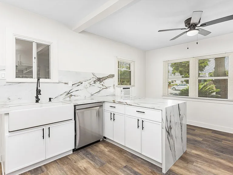 1359 Jasper Ave #1 — Photo 6