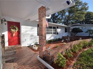 3063 Crescent Dr, Largo, FL 33770