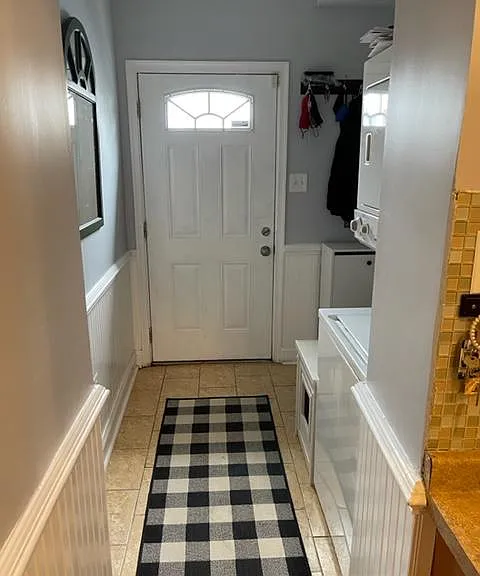 1709 Clarkson St — Photo 19