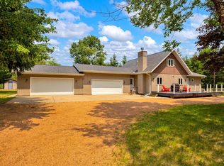 1566 Kingswood Trl, Nekoosa, WI 54457