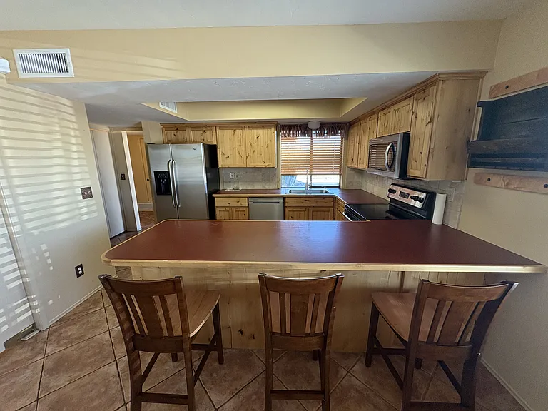 Breakfast bar