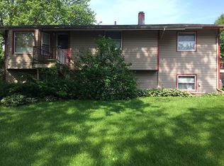 119 Toro Cir, Carpentersville, IL 60110
