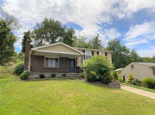 103 Scottsdale Dr, Coraopolis, PA 15108