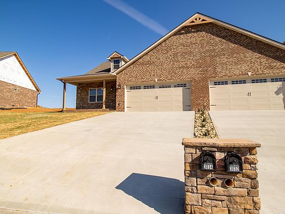 3rd image of 3034 Villa Creekside Dr