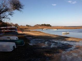 19 7th St N, Edgartown, MA 02539