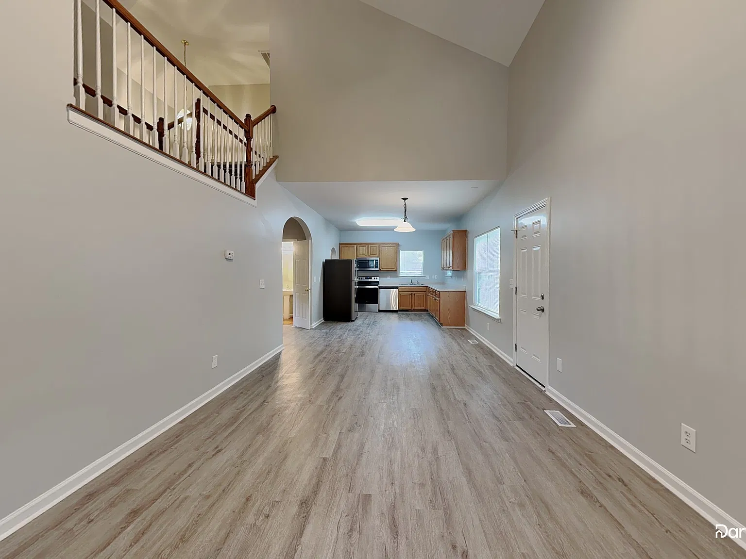 3 bed, 3.0 bath, 1784 sqft, $1,990 — Photo 2