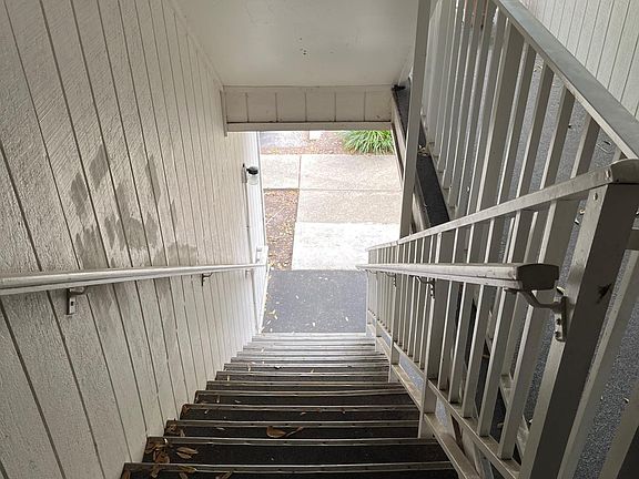 2nd image of 3960 Oak Trail Run APT 2908
