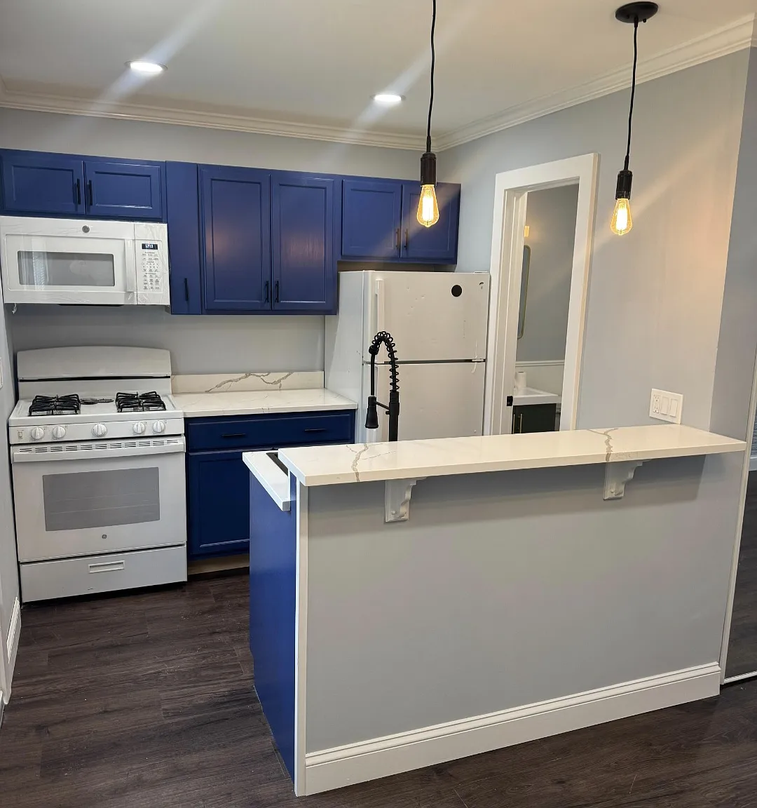 2 bed, 1.5 bath, 900 sqft, $1,895 — Photo 3