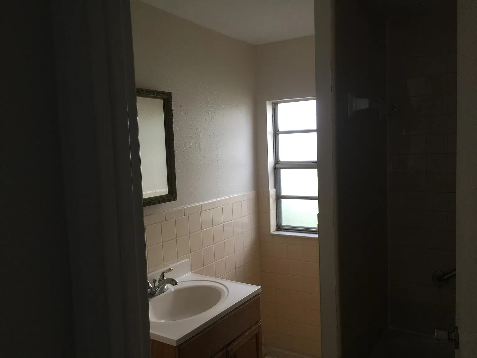 4 bed, 969 sqft, $900 — Photo 3