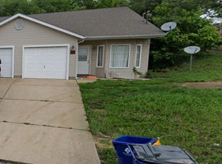 1421 W Springfield Ave, Union, MO 63084