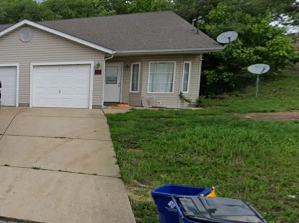 1421 W Springfield Ave, Union, MO 63084