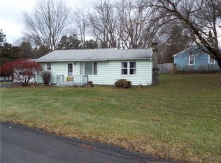702 Webber Dr, Chittenango, NY 13037