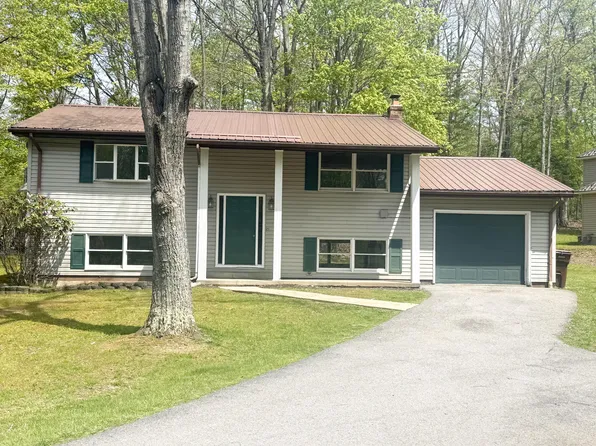 131 Matura Rd, Du Bois, PA 15801