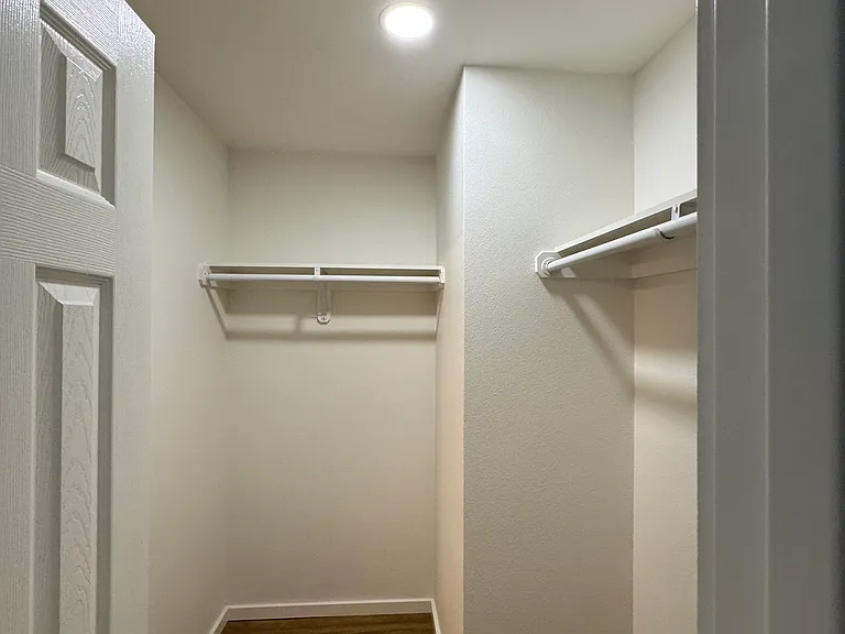 504 Swanee — Photo 10