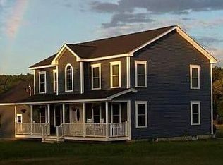 4 Hayfield Dr, Greene, ME 04236