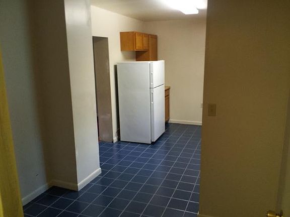 4th image of 1035 Old Philadelphia Rd