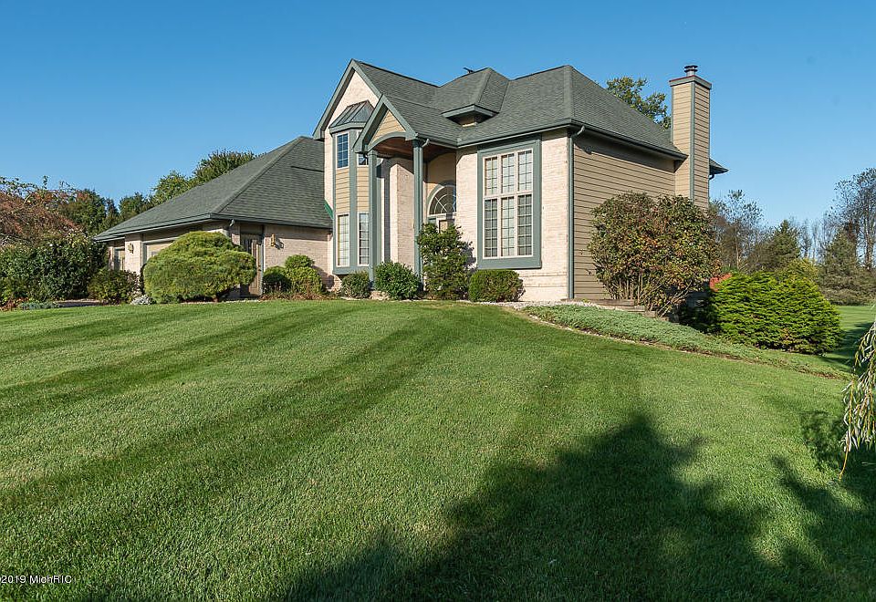 1st image of 7170 Foxmoor Ct W