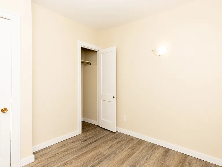 331 Marion St #2 — Photo 14