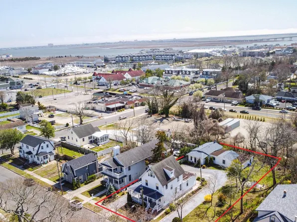 22 E Groveland Ave, Somers Pt, NJ 08244