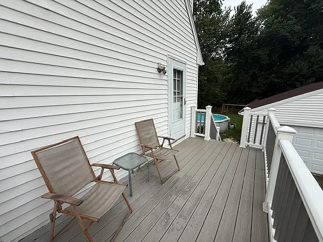 85 Burnham St — Photo 6