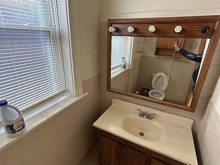4890 Margaretta Ave — Photo 36