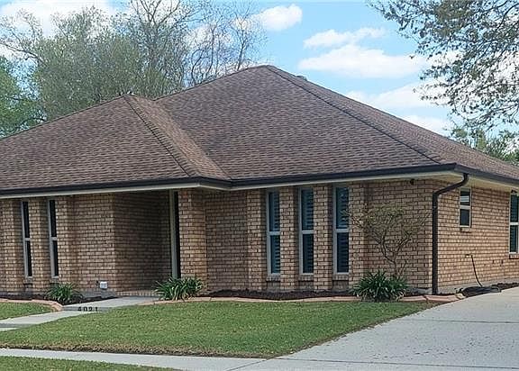 3rd image of 4021 Hugo Dr