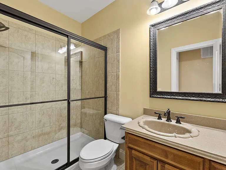 3902 NE Cadbury Ave — Photo 34