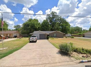 1404 Willow Oak Dr, Longview, TX 75601