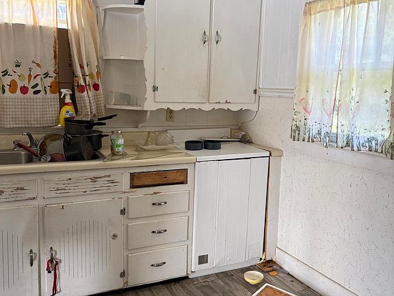 3rd image of 1110 Glentana St
