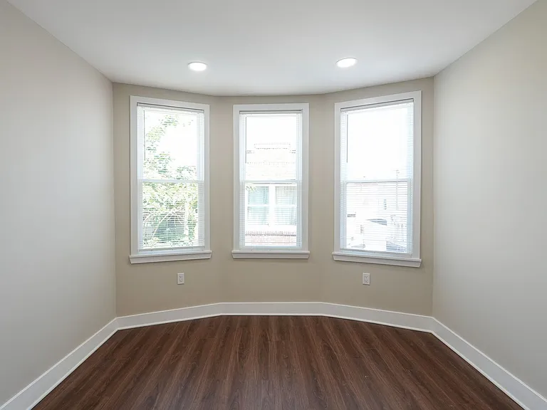 1709 Moore St — Photo 20
