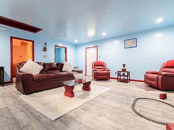 4th image of 906 Corydon Dr