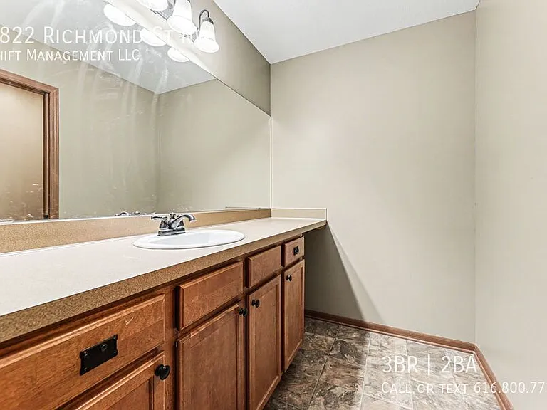 3822 Richmond St NW — Photo 8