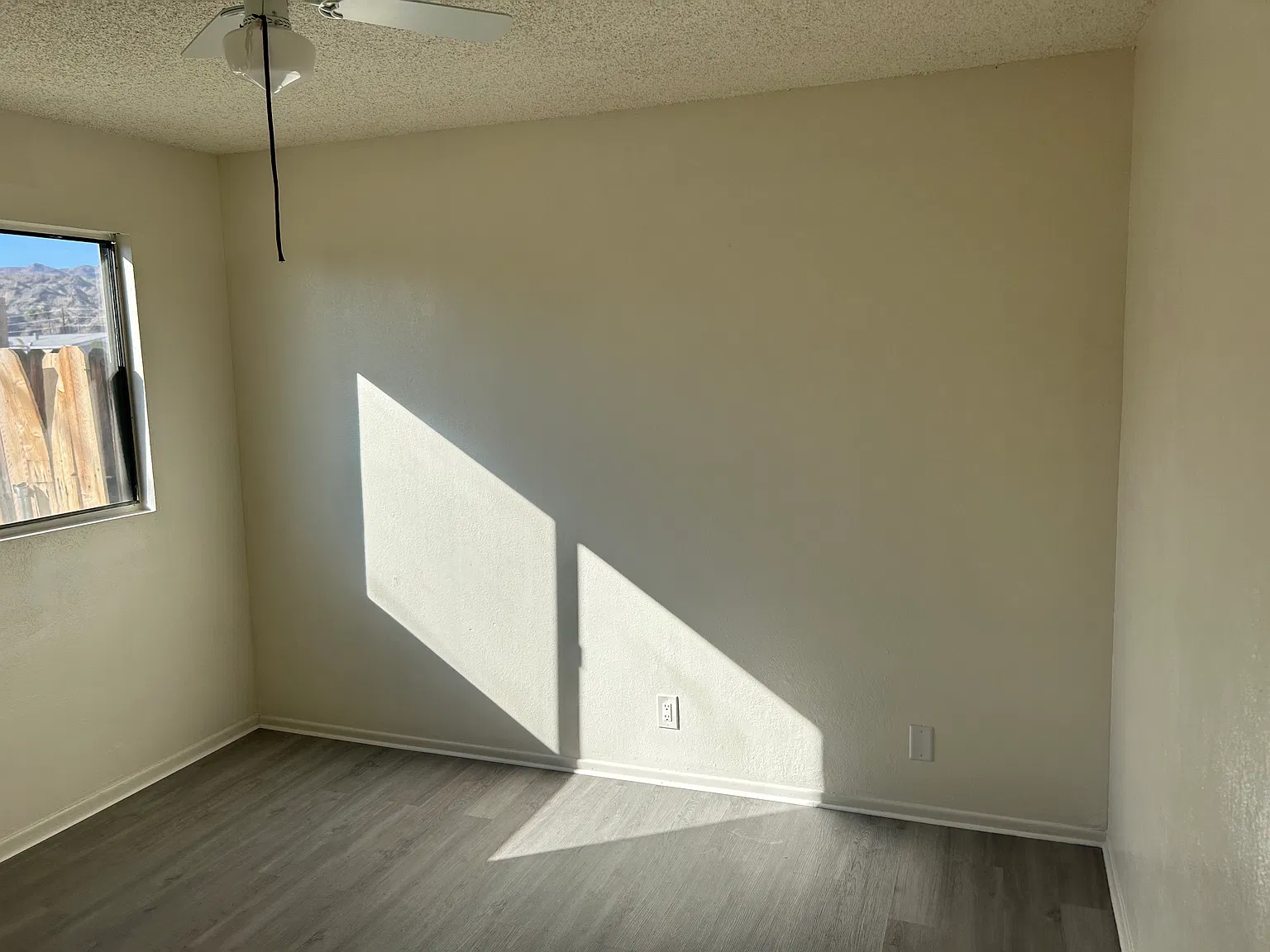 2 bed, 750 sqft, $950 — Photo 4