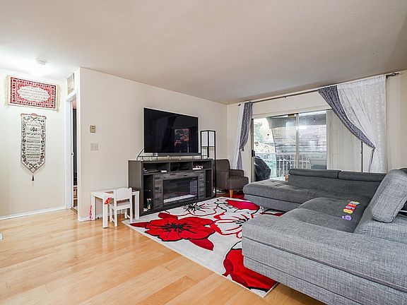 5th image of 10756 138th St #108