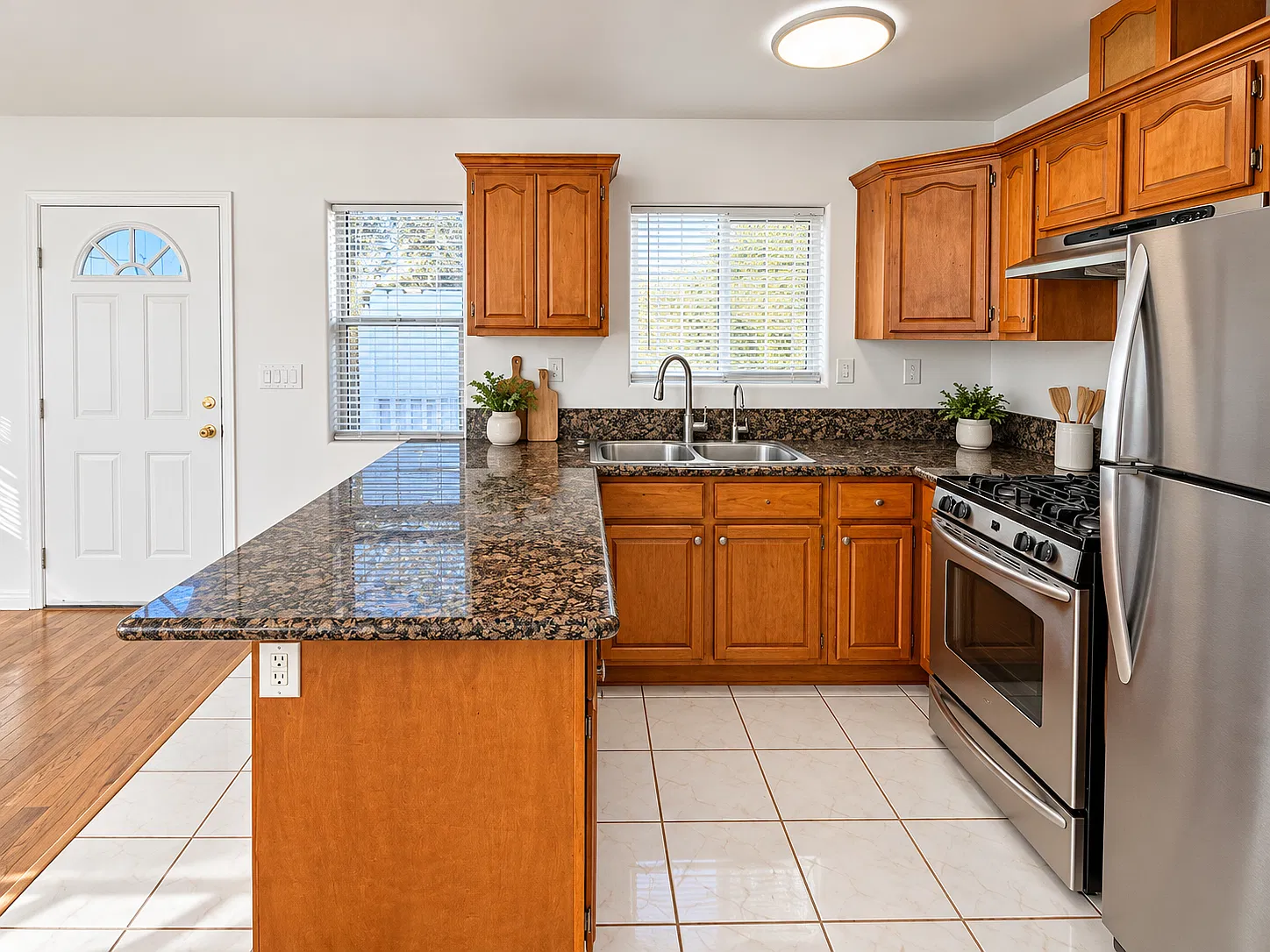 1 bed, 650 sqft, $1,995 — Photo 4
