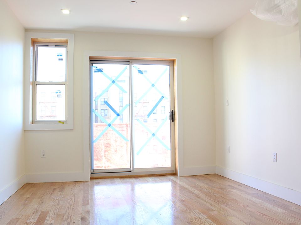 2nd image of 1457 W 5th St #3B