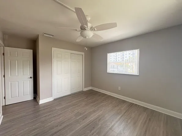 201 SW 7th St APT 10, Boca Raton, FL 33432