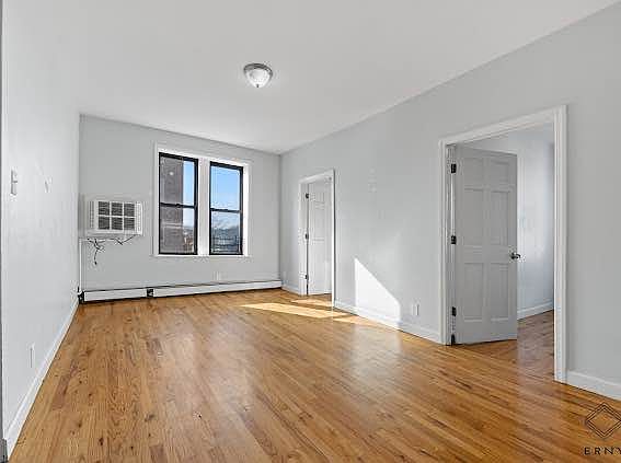 3rd image of 701 Kings Hwy #3E