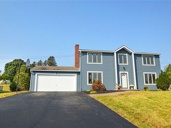 3rd image of 53 Winchester Dr