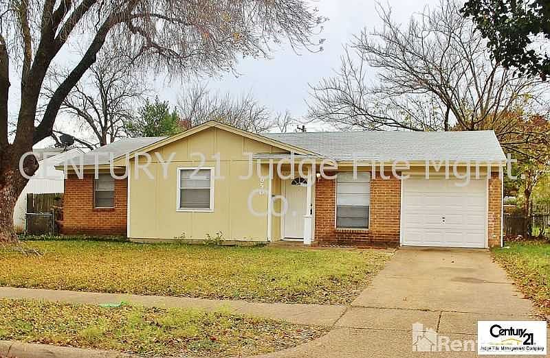 1st image of 650 Thrush Ave