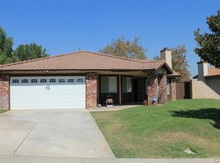 6817 Woodmere Dr, Riverside, CA 92509