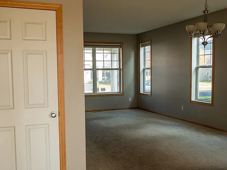 Waconia Cir NE — Photo 5