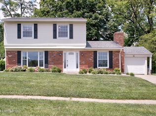12523 Live Oak Dr, Middletown, KY 40243