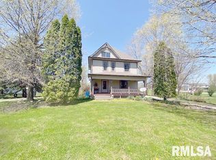 815 W Maple St, Canton, IL 61520